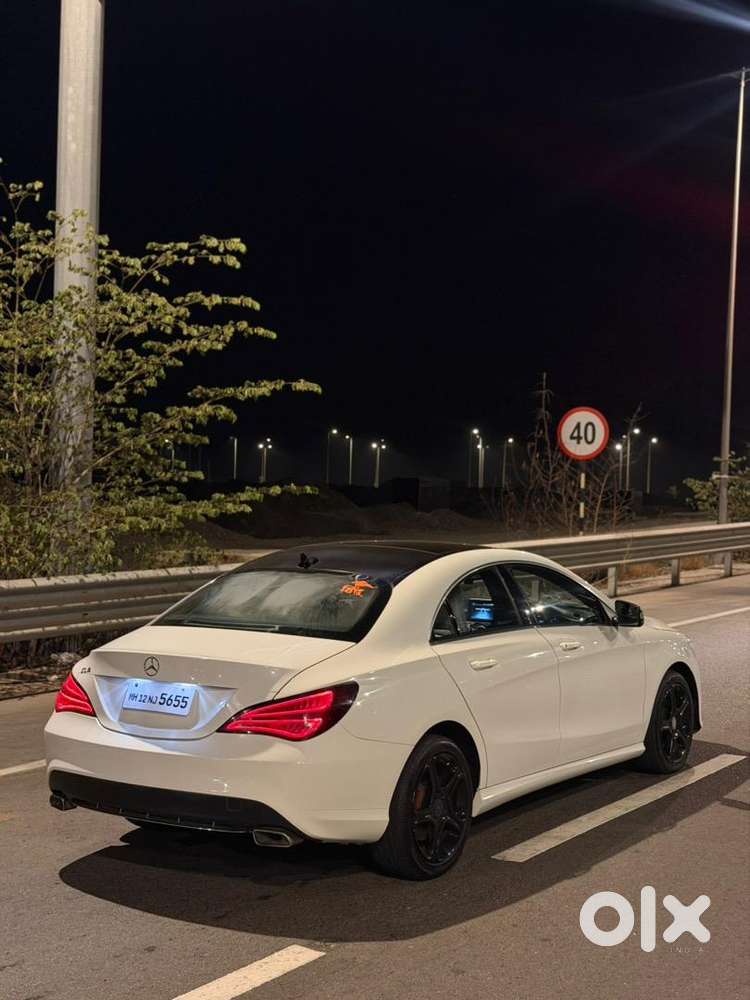 Mercdes Benz  Cla 200 Petrol Mh 12