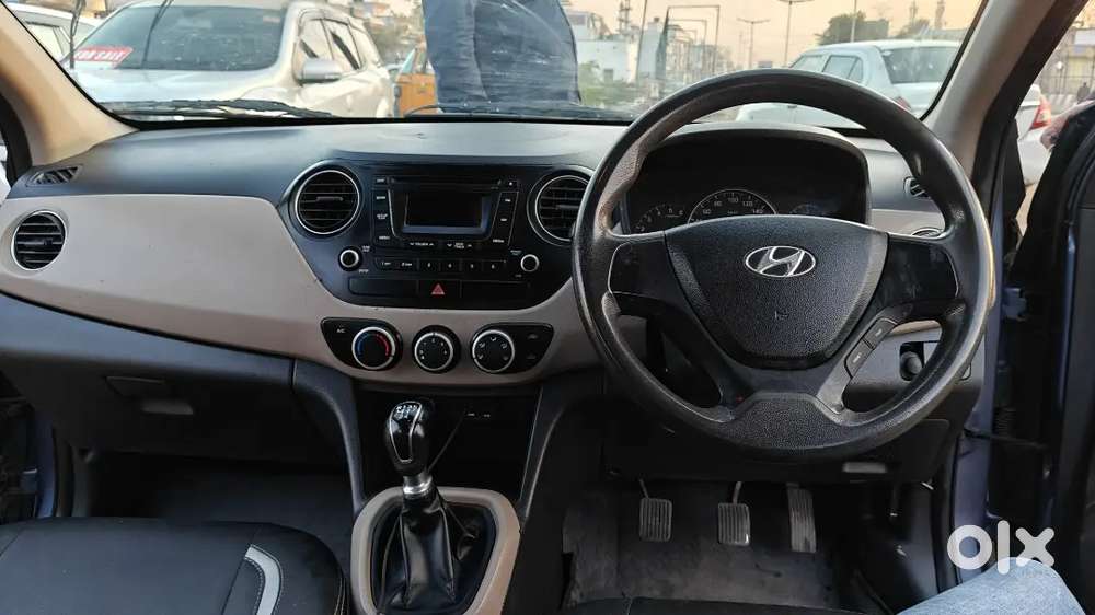 Hyundai Grand I10 2015 Diesel 61000 Km Driven