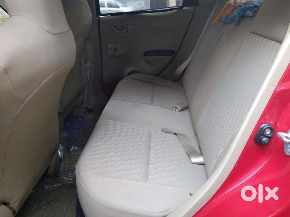 Honda Brio S(o) Mt,petrol 2018, Rally Red