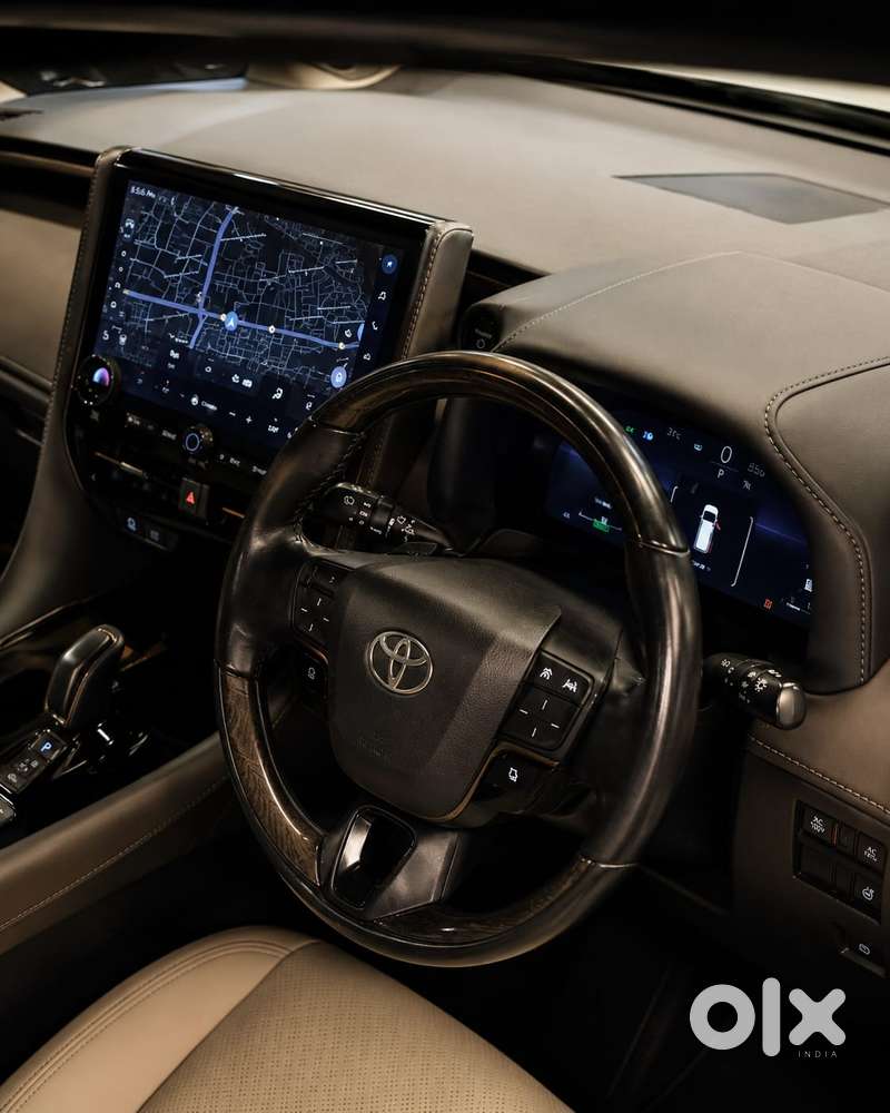 Toyota Vellfire Vip – Executive Lounge, 2024