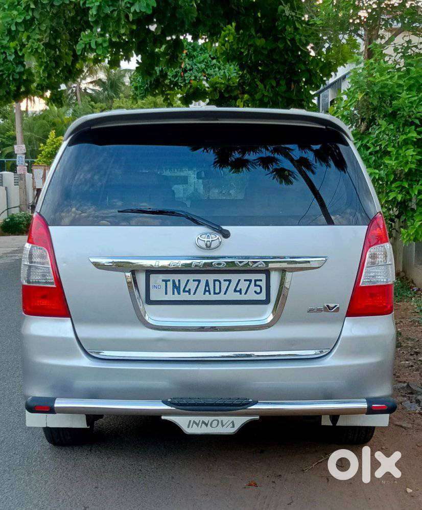 Toyota Innova 2.5 V 8 Str, 2013, Diesel