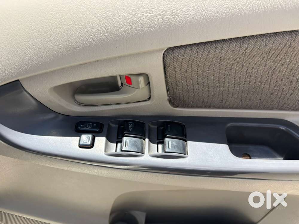 Toyota Innova 2.5 G (diesel) 7 Seater, 2012, Diesel