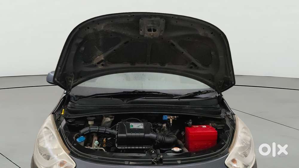 Hyundai I10 Sportz 1.1l, 2015, Cng & Hybrids