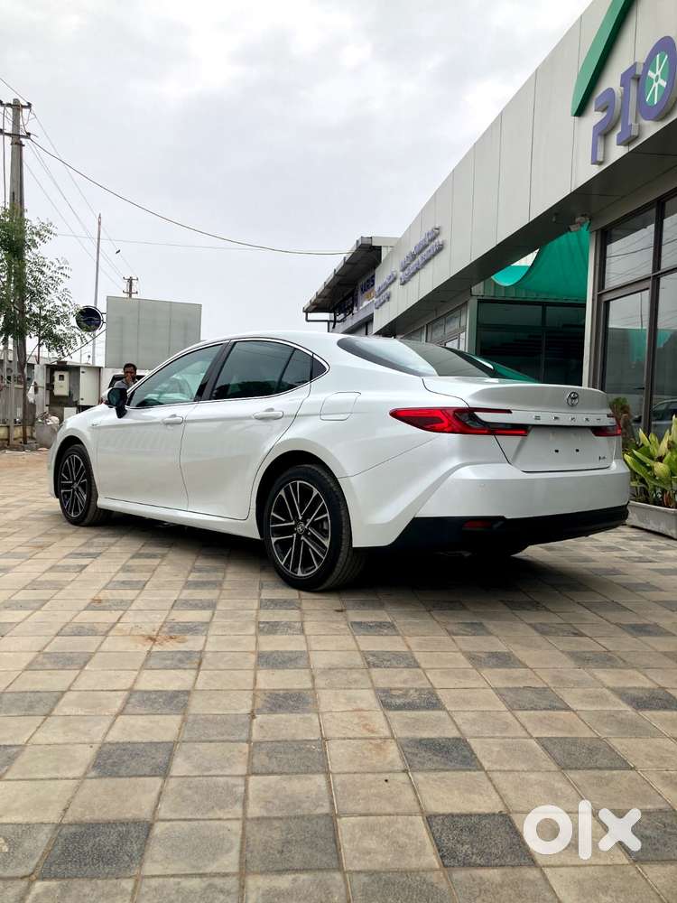 Toyota Camry 2.5l Automatic, 2025, Petrol