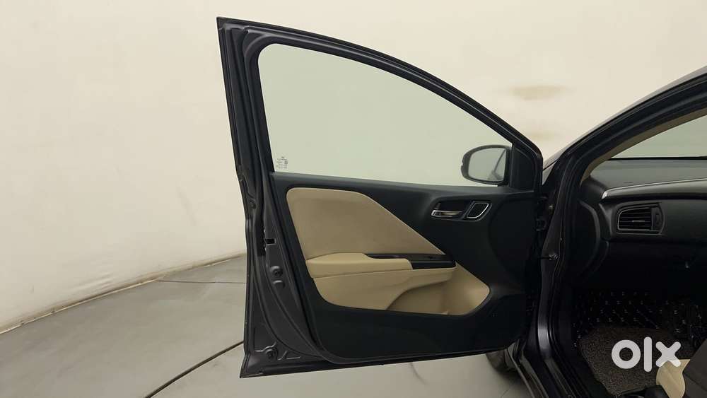 Honda City I-vtec V, 2021, Petrol