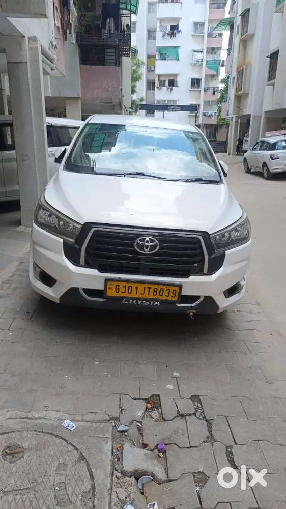Toyota Innova Crysta G 8 2019