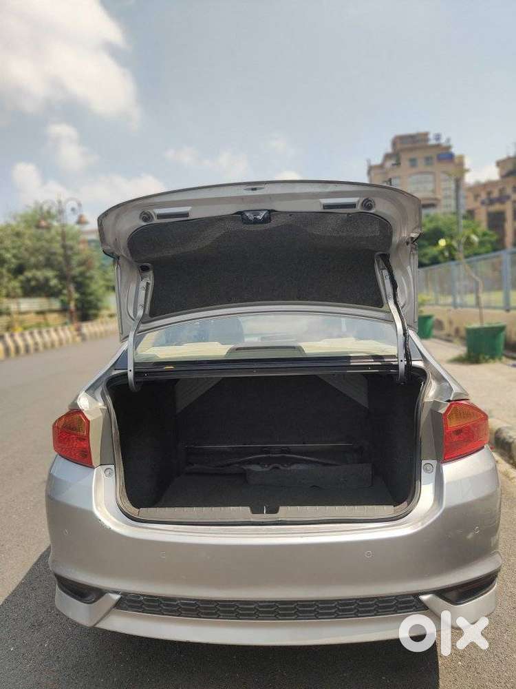 Honda City 1.5 V 4th Gen I-vtec Mt, 2020, Petrol
