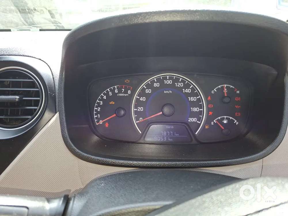 Hyundai Grand I10 2018 Petrol 90000 Km Driven