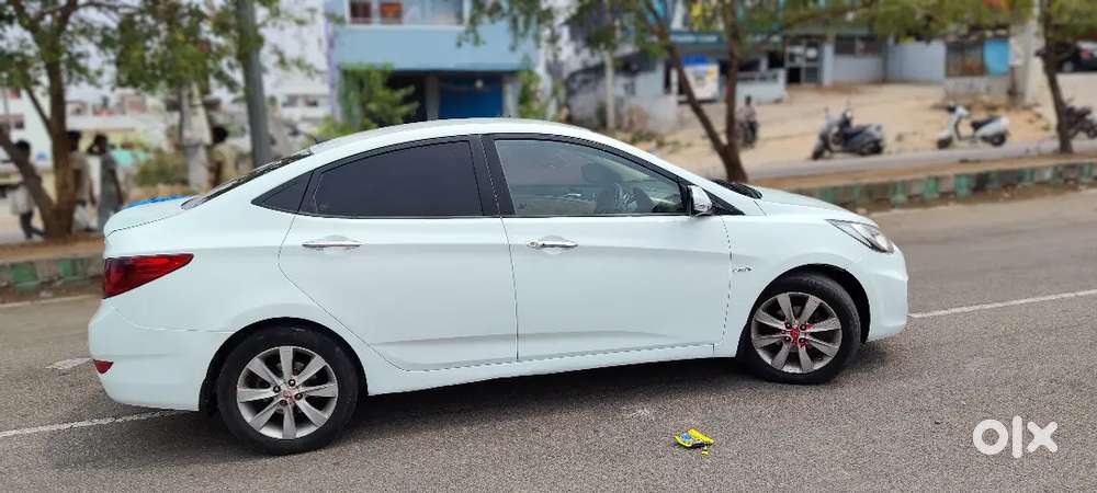 Hyundai Verna Fludic Sx Optional Diesel