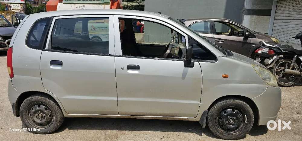 Maruti Suzuki Zen Estilo 2009