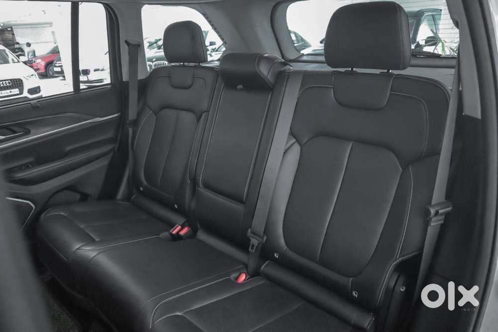 Jeep Grand Cherokee Limited (o) 4x4 At, 2022, Petrol