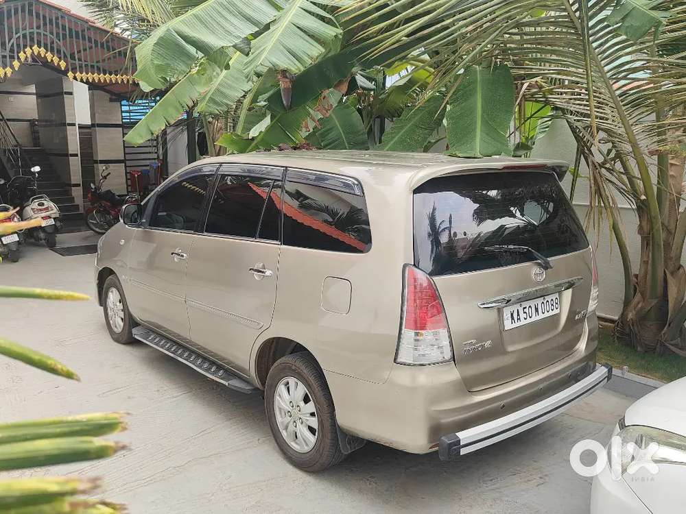 Toyota Innova 2011 Diesel Well Maintained