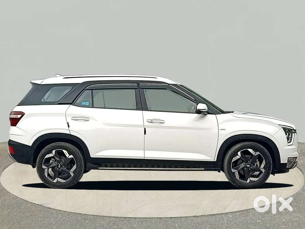 Hyundai Alcazar 2.0 Signature (o) Petrol At 6 Str, 2022, Petrol