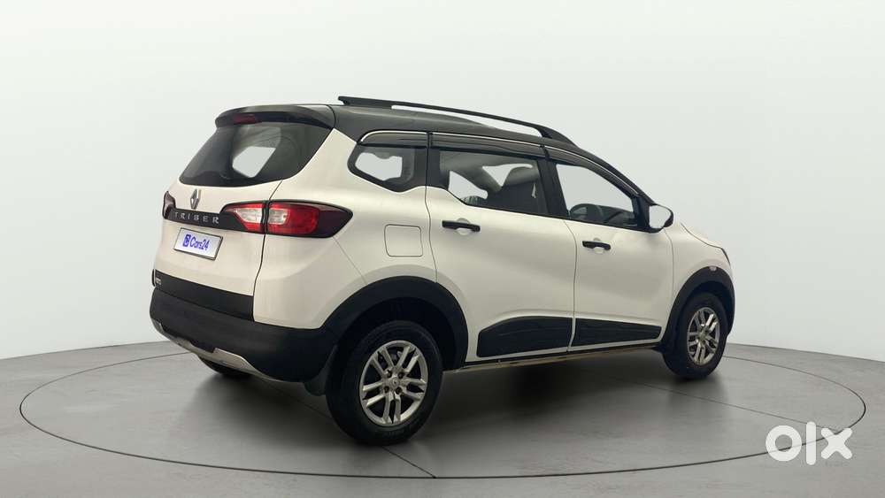 Renault Triber Rxl, 2023, Petrol