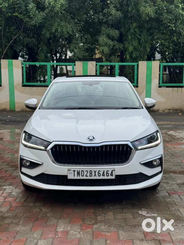Skoda Slavia Style 1.0l Tsi At, 2022, Petrol