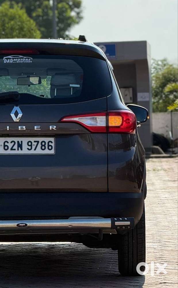 Renault Triber Rxz, 2022, Petrol