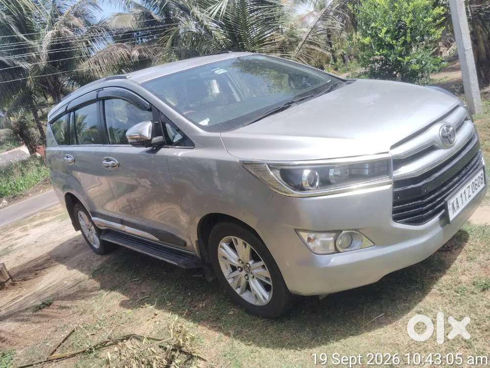 Toyota Innova Crysta Diesel 2016