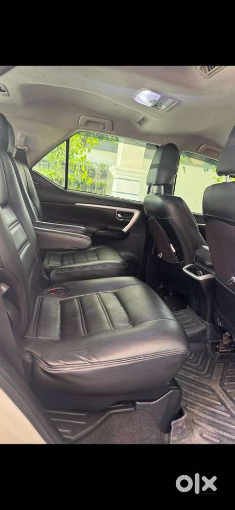 Toyota Fortuner Legender 4x2 At 2.8, 2024, Diesel