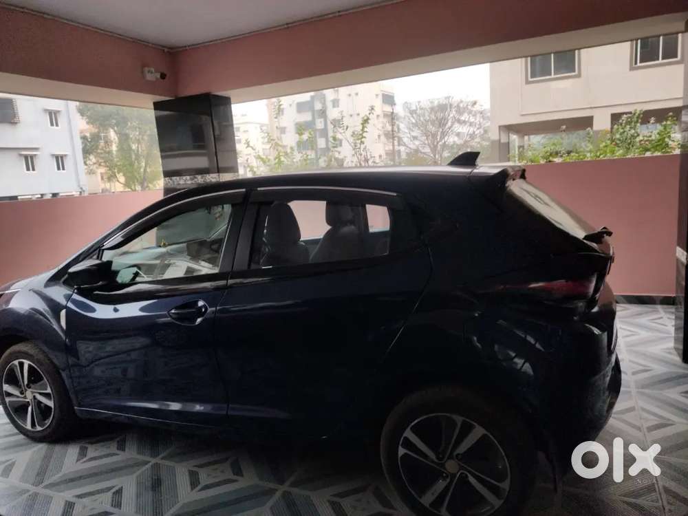 Tata Altroz 2023 Cng & Hybrids 42000 Km Driven And Well Maintained