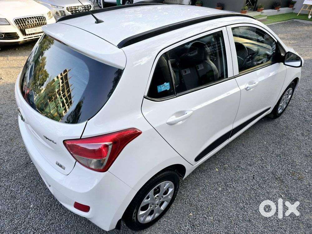 Hyundai Grand I10 Sportz Edition, 2016, Petrol