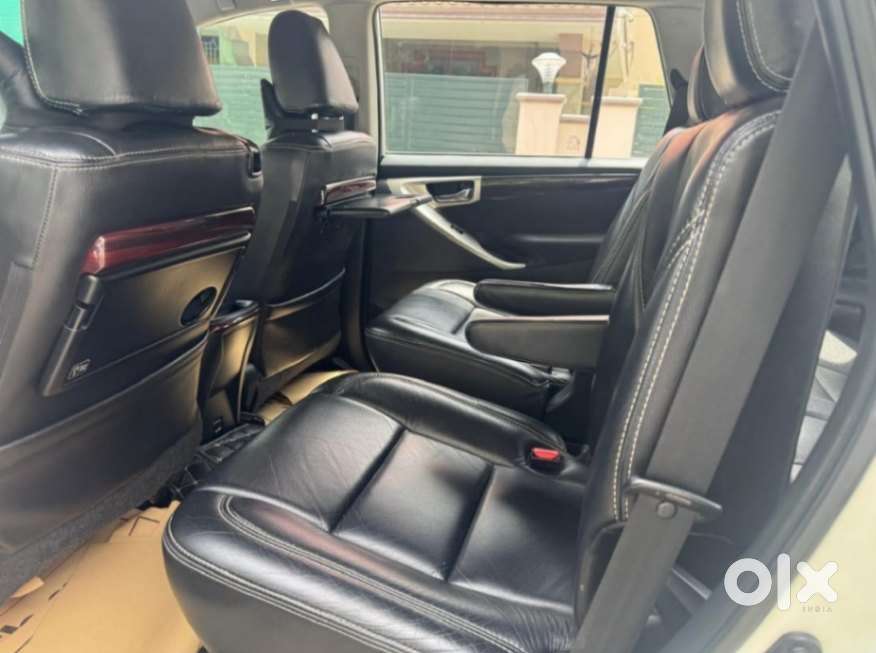 Toyota Innova Crysta 2.4 Z 7 Str, 2016, Diesel