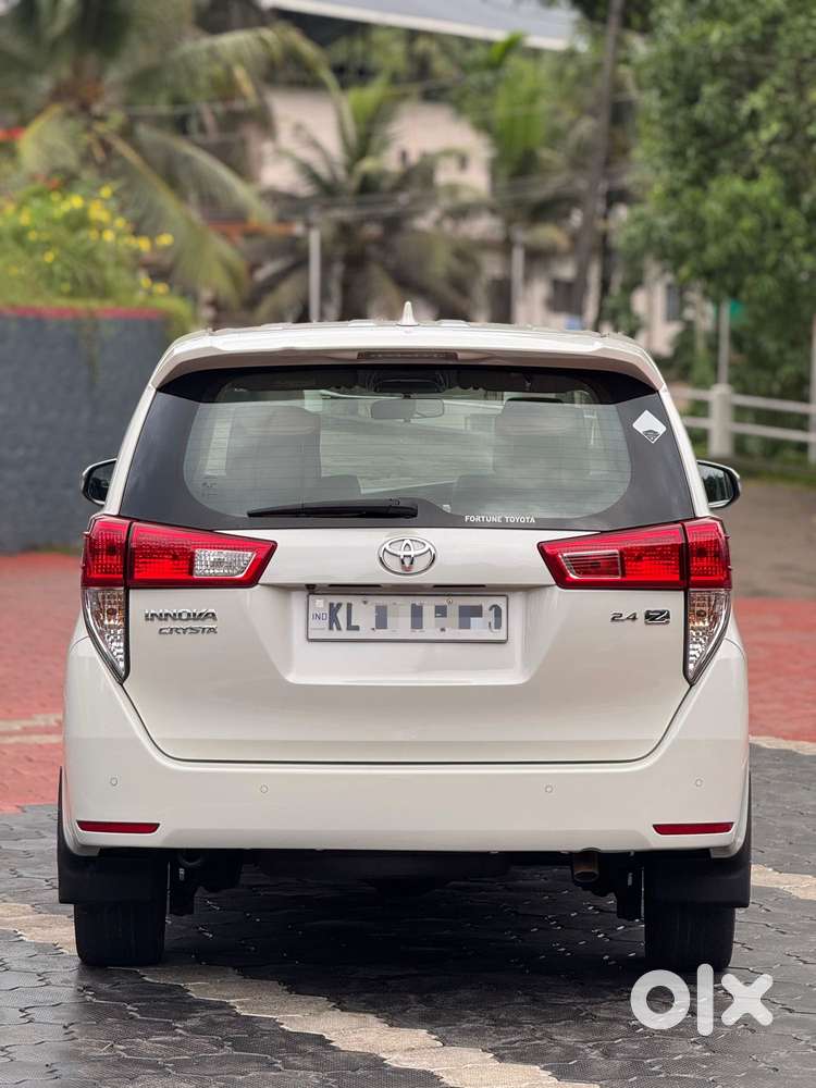 Toyota Innova Crysta [2020-ongoing] 2.4 Zx At 7 Str, 2022, Diesel