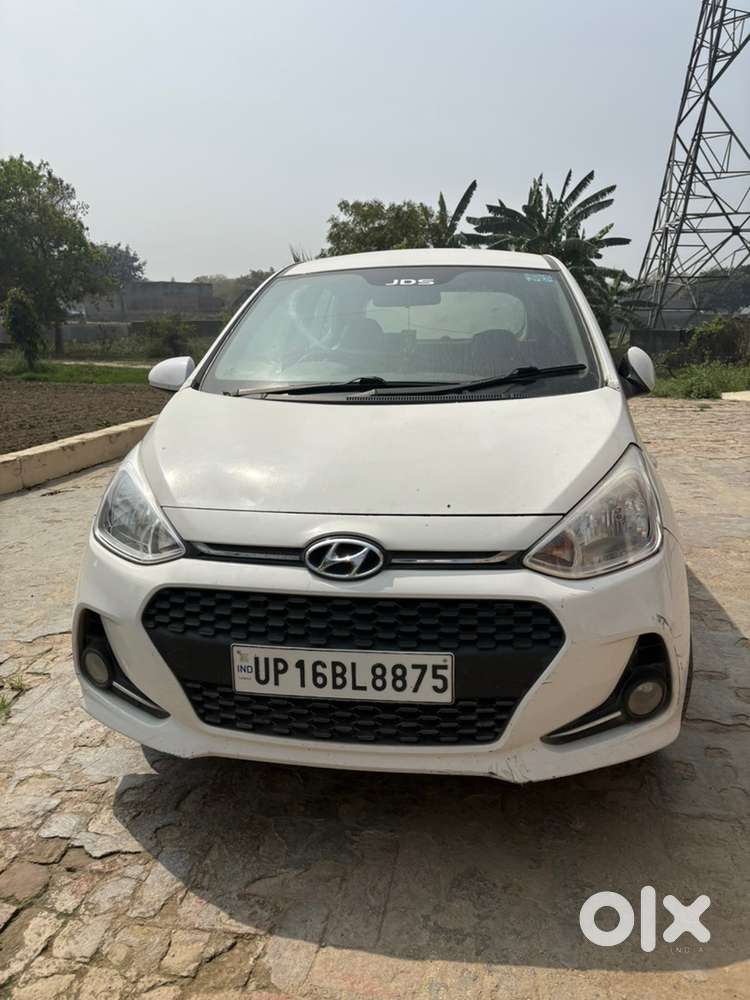 Hyundai Grand I10 2017 Petrol 70000 Km Driven