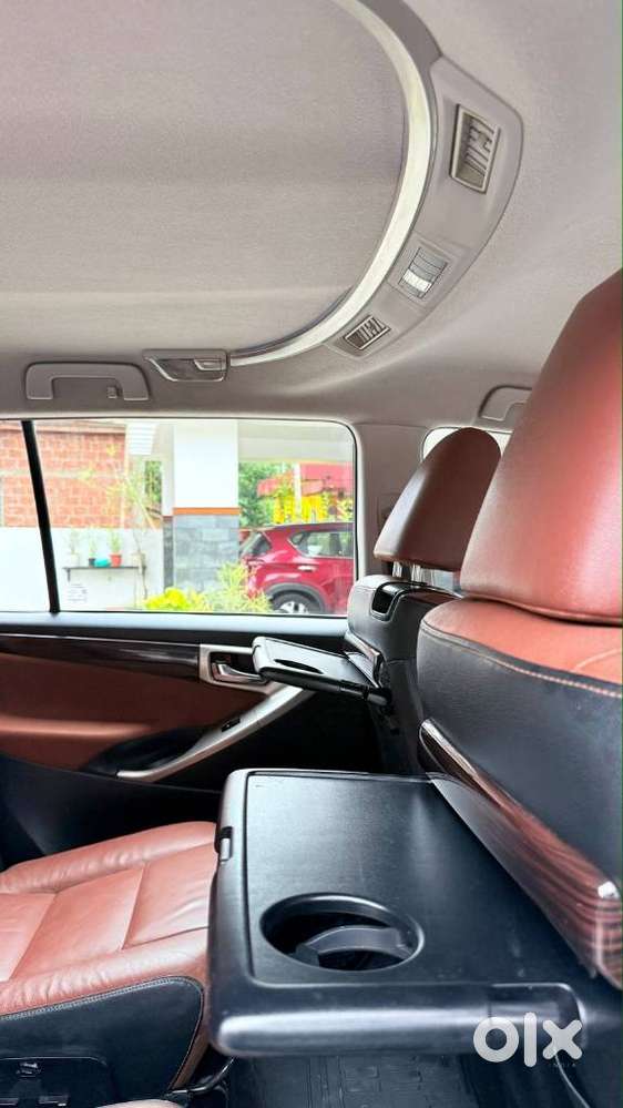 Toyota Innova Crysta 2.8z Automatic, 2018, Diesel