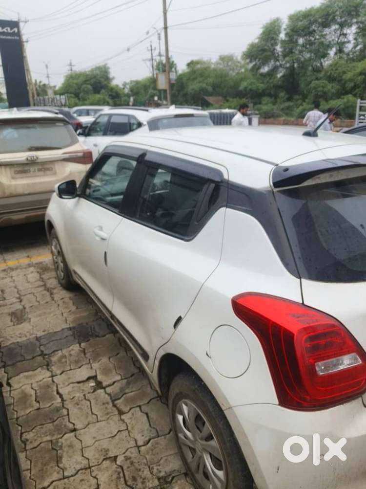 Maruti Suzuki Swift, 2023, Petrol