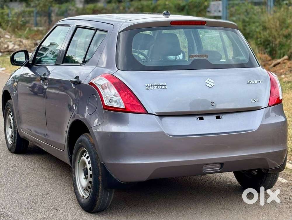 Maruti Suzuki Swift 1.2 Lxi (o), 2015, Petrol