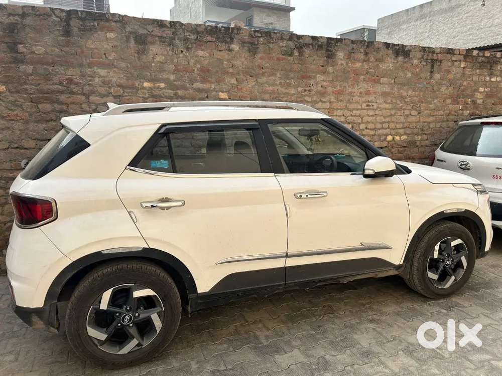 Hyundai Venue Diesel Manual 2021