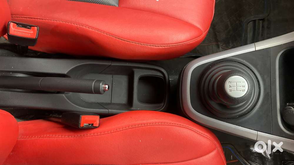 Maruti Suzuki Ritz Vxi, 2014, Petrol