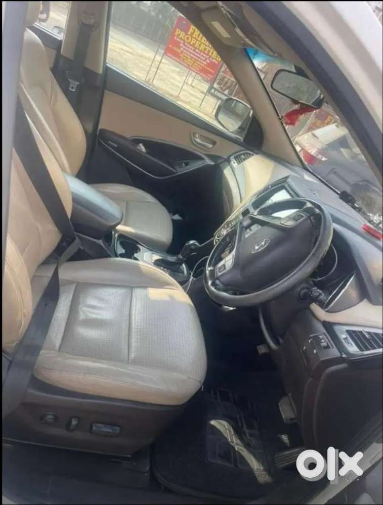 Hyundai Santa Fe Automatic 2015 Dec  Hr  Top Condition  Push Start