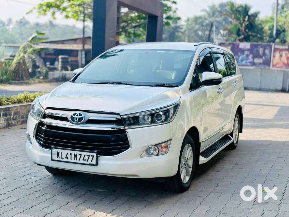 Toyota Innova Crysta 2.4 V 7 Str, 2017, Diesel