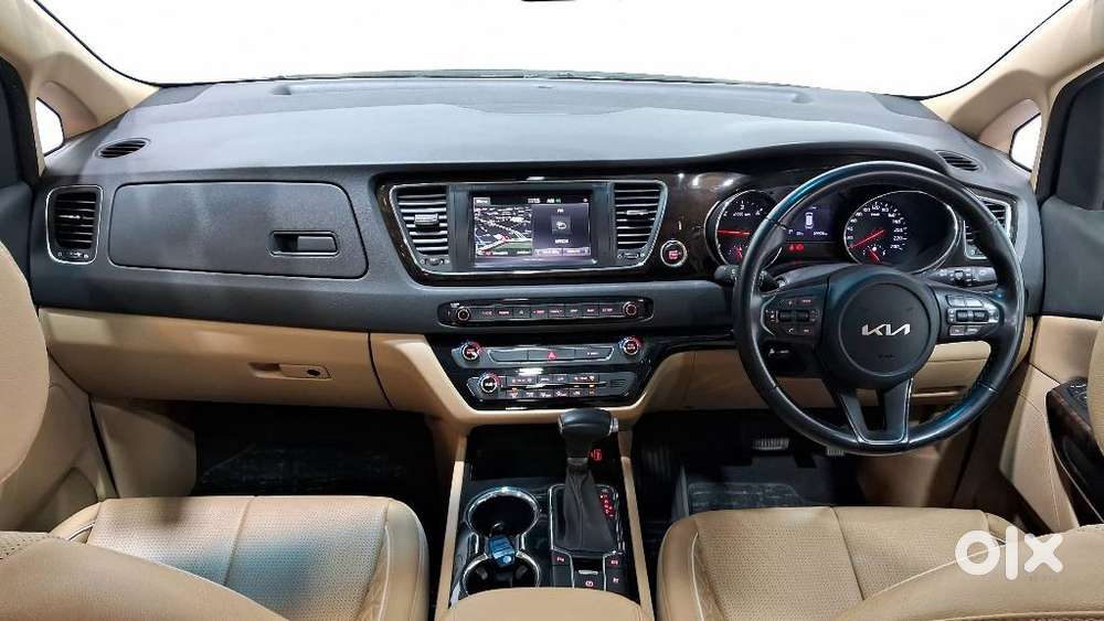 Kia Carnival Limousine Plus 7 Str, 2022, Diesel