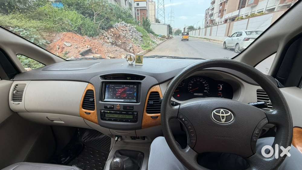 Toyota Innova Diesel 7 2010