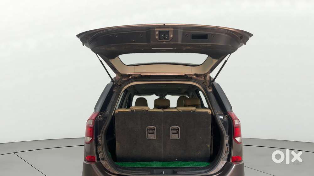 Mahindra Xuv500 W11 Option At Awd, 2018, Diesel