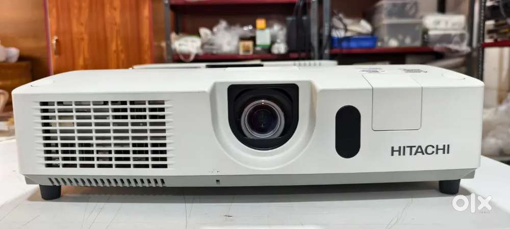 HITACHI CP-X5022WN