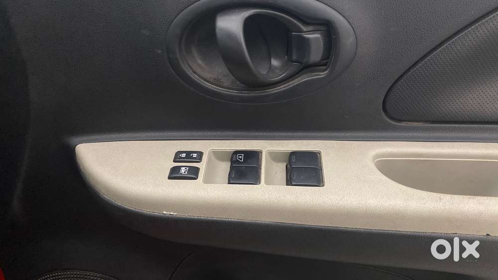 Nissan Micra Cvt Xv, 2013, Petrol