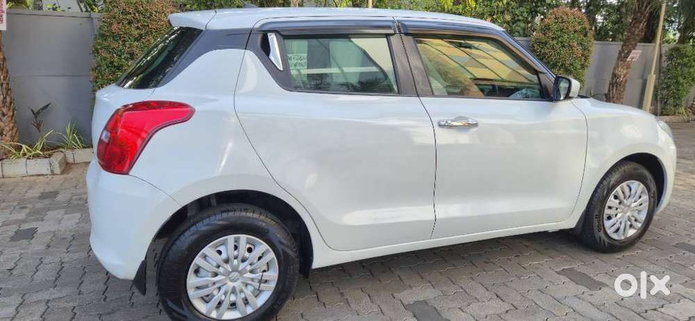 Maruti Suzuki Swift Amt Vxi, 2019, Petrol
