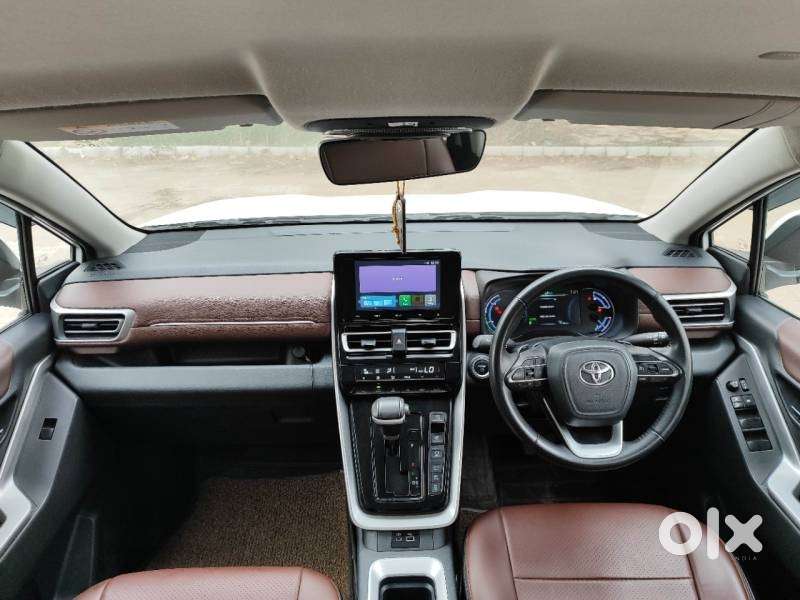 Toyota Innova Hycross 2.0 Vx (o) Hybrid 8 Str, 2023, Diesel