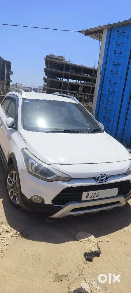 Hyundai I20 Active 2017 Diesel 90000 Km Driven