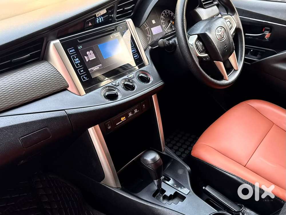Toyota Innova Crysta [2020-ongoing] 2.4 Gx At 8 Str, 2020, Diesel