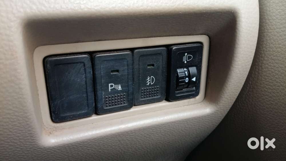 Maruti Suzuki Dzire 2017-2020 Zdi, 2015, Diesel