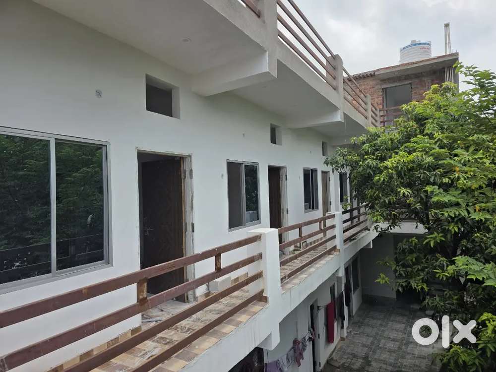 2 bhk 5500