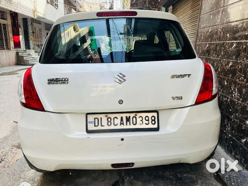 Maruti Suzuki Swift Petrol 2015