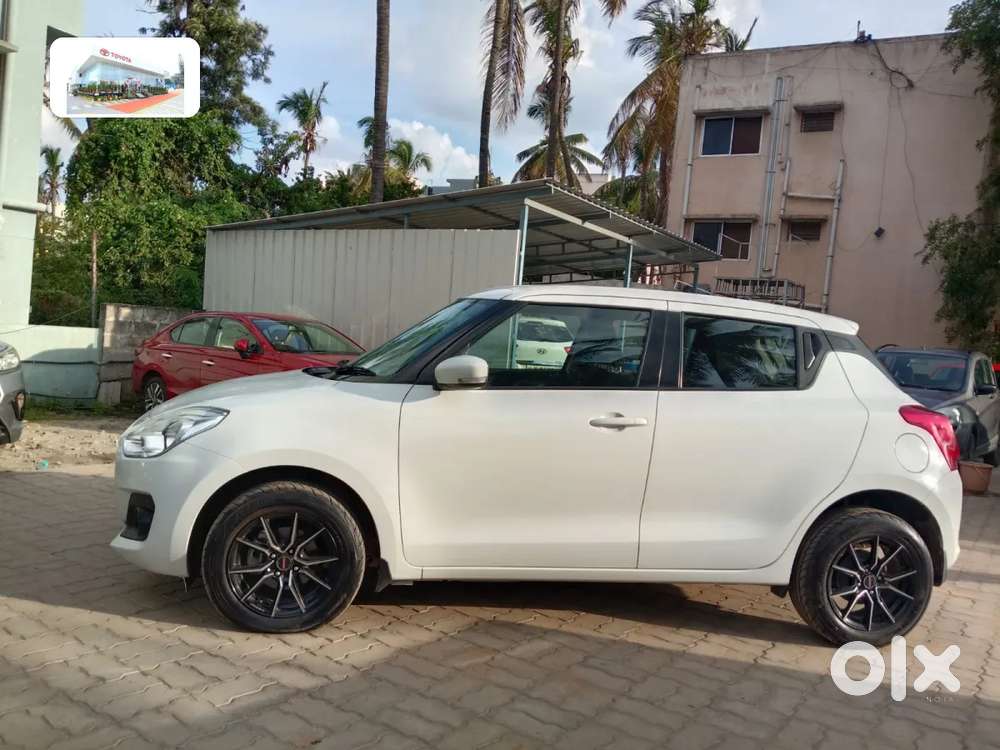 Maruti Suzuki Swift Vxi, 2022, Petrol