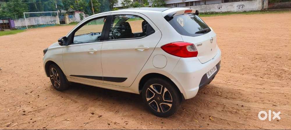 Tata Tiago Xz+