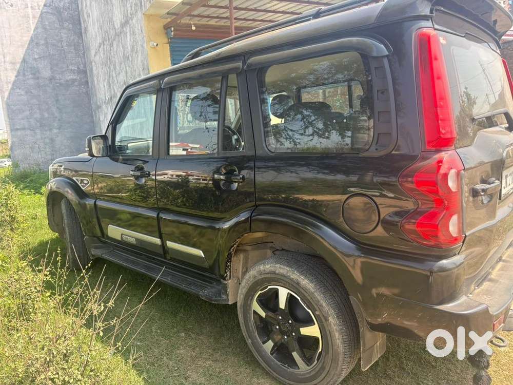 Mahindra Scorpio Classic 2024 Diesel 16000 Km Driven
