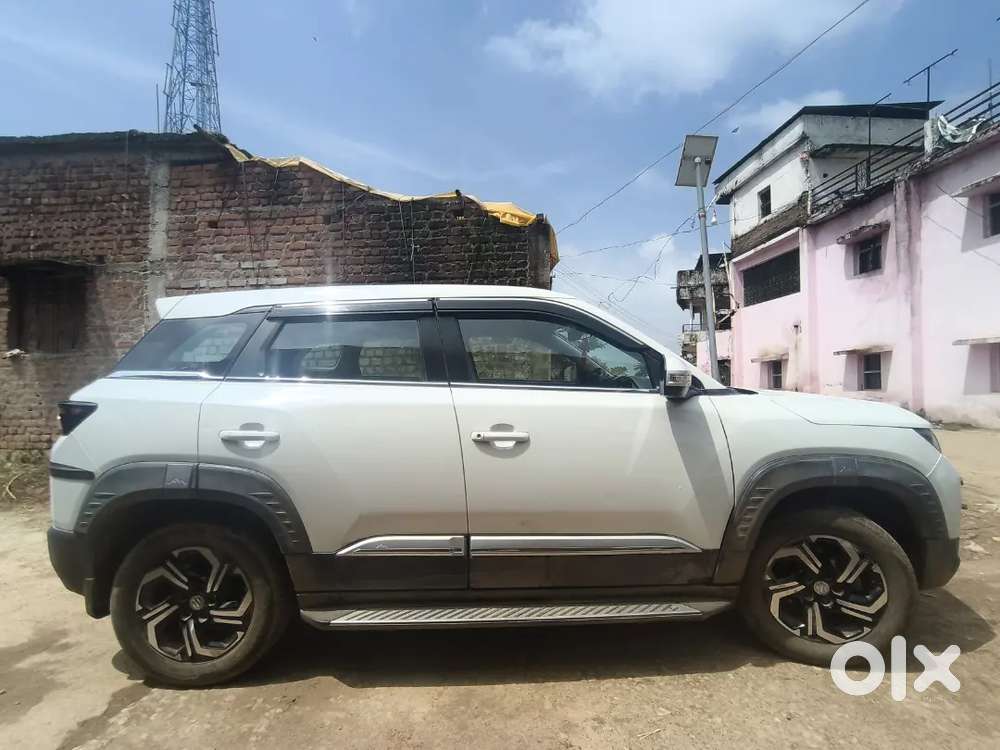 Maruti Suzuki Brezza Lxi Hybrid 2024 Plus Added Kit Of 2 Lac From Show